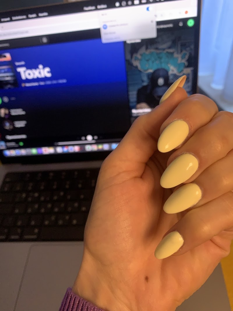 Nails.kerana