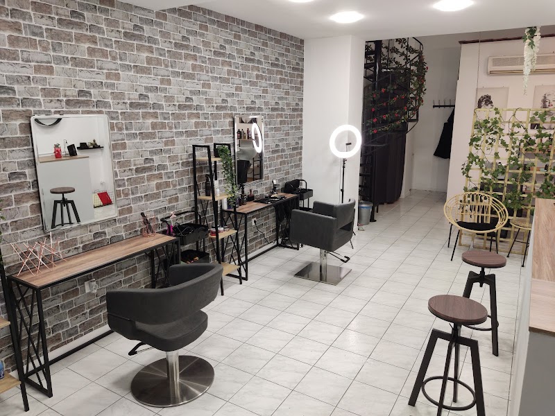Κομμωτήριο Generis Hair & Nails