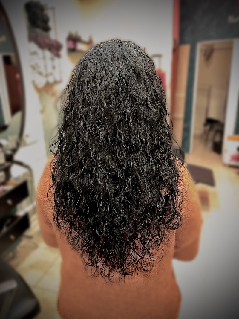 SOFILUX Hair Studio