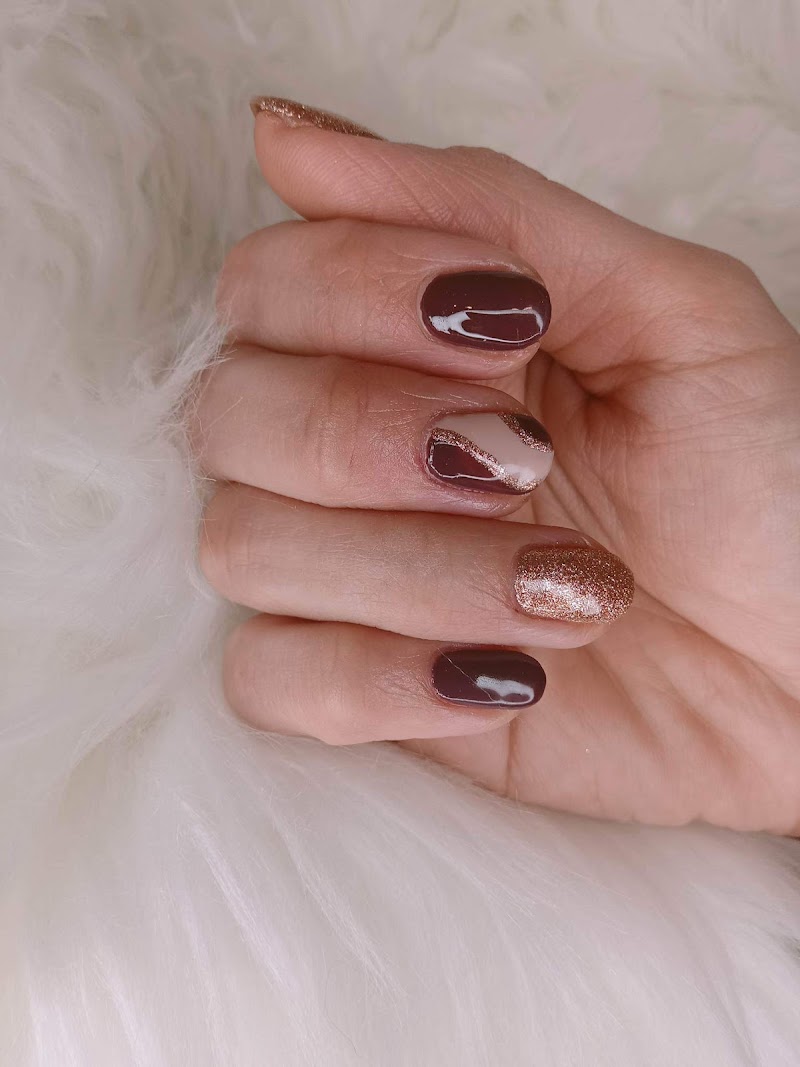 Silk Nails