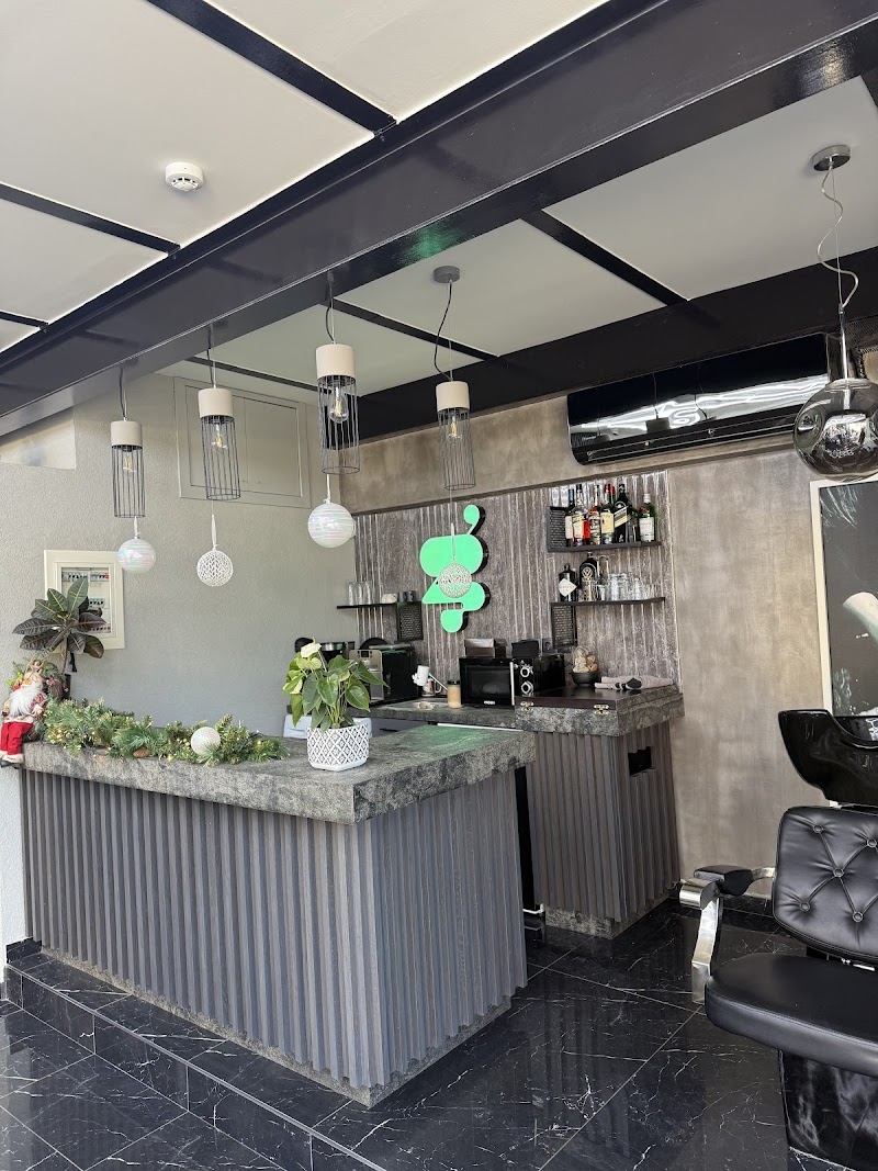 Giannos Haircare & Nails