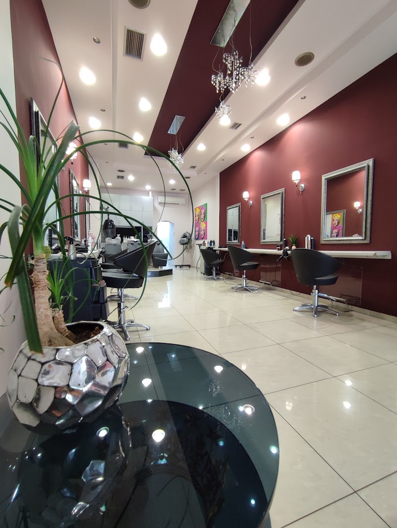 Queens hair studio