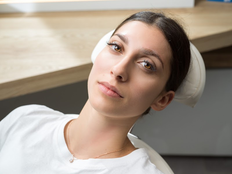 Gloss Brow Bar