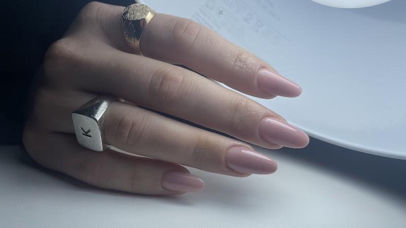 Frankys Nails and Beauty