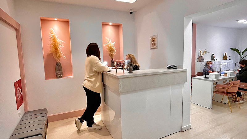 Guzel Beauty Studio