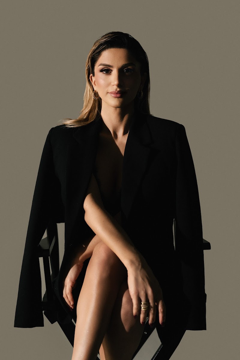 ELENI MASKALIDOU hair&makeup studio