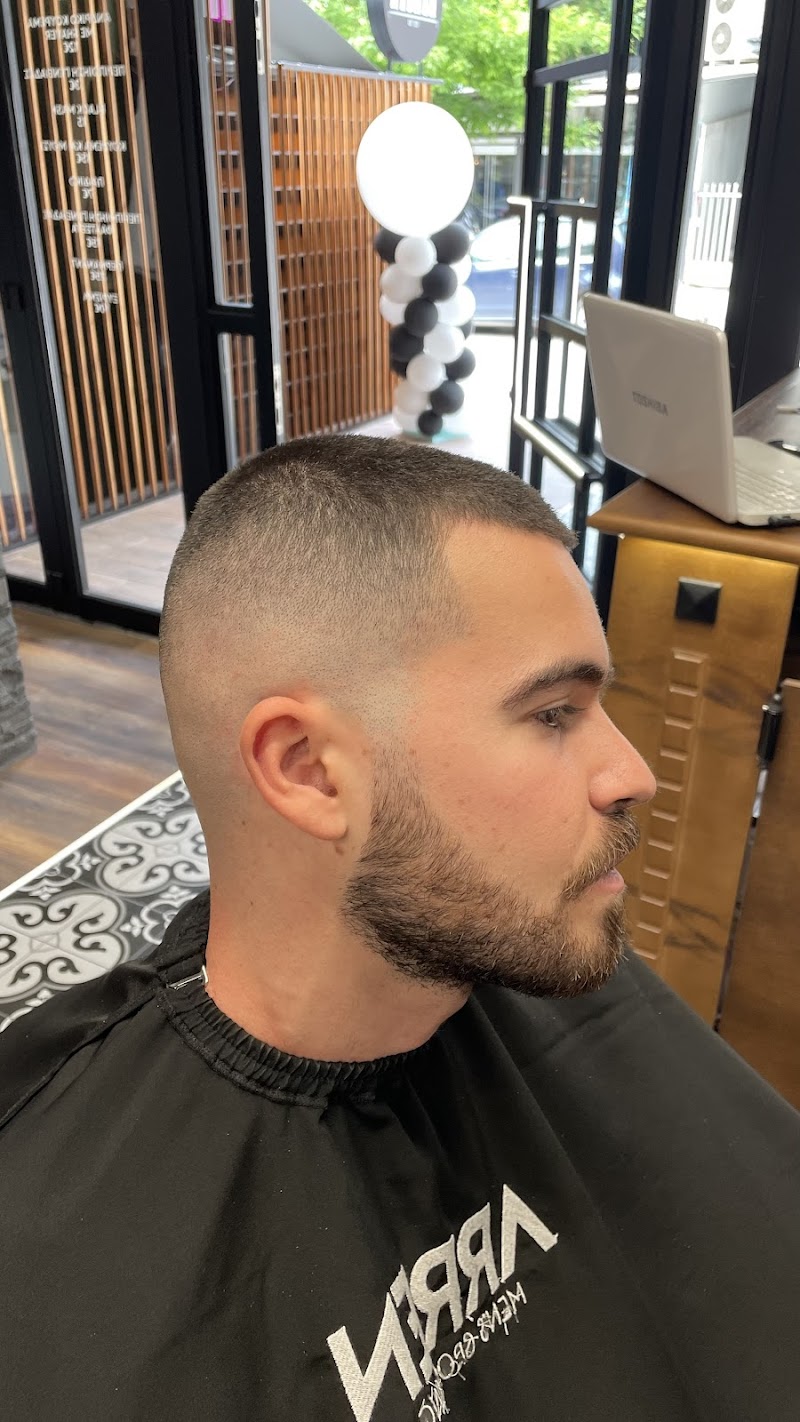 MADMAN BARBER SHOP