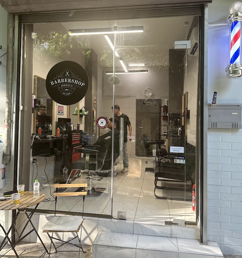 Johnny’s Barbershop