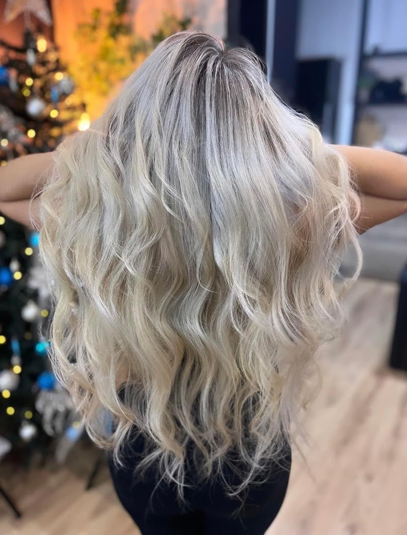 Serdeni Evangelia Hair Boutique