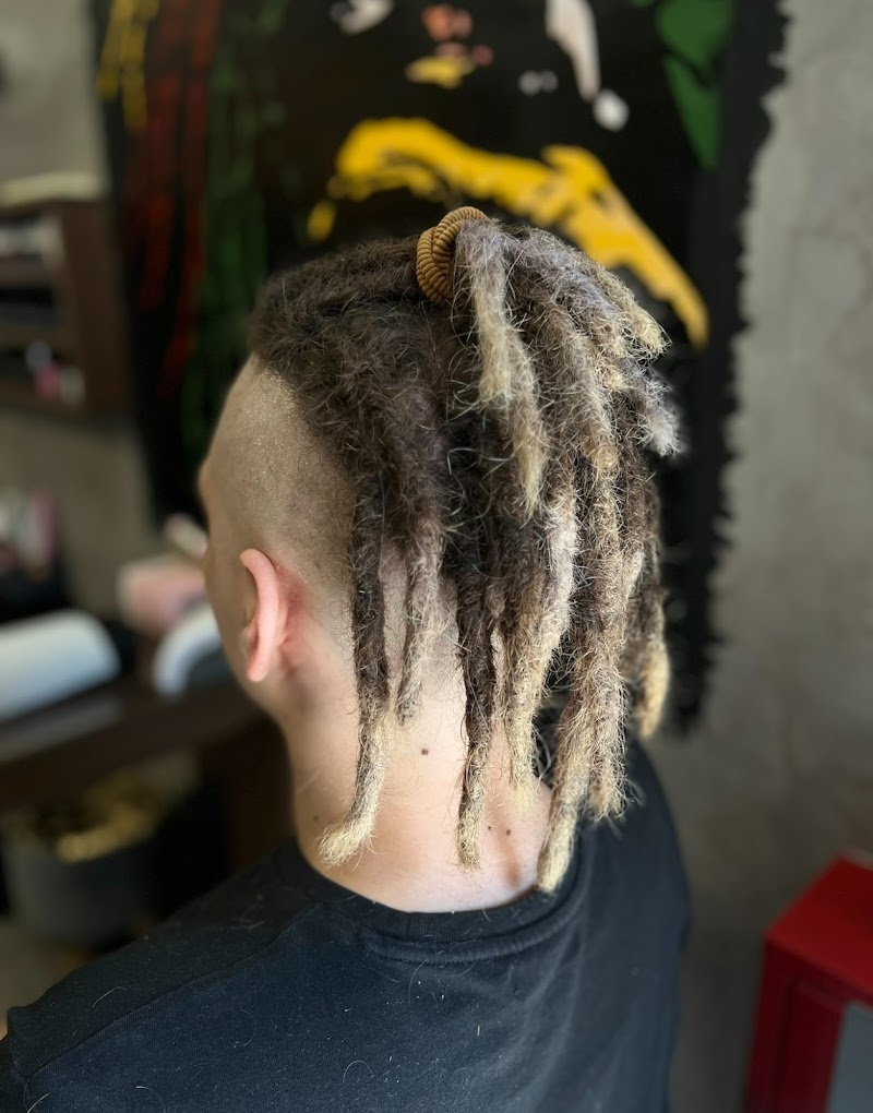 Hairstyle De Joy