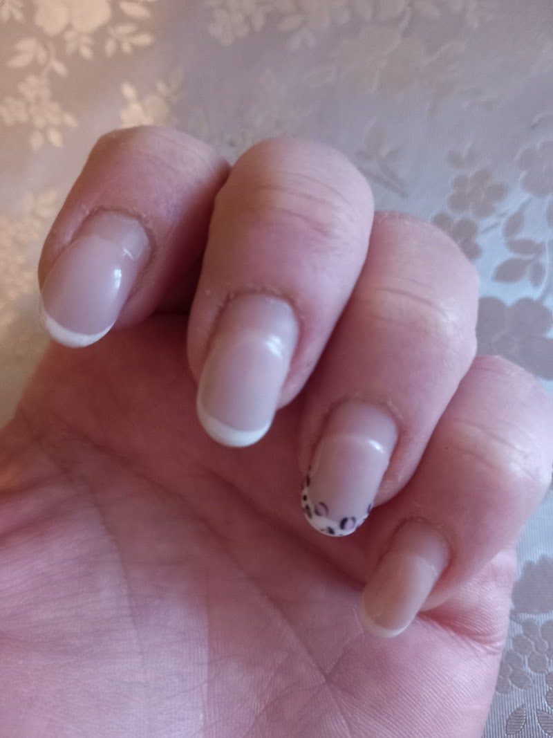 Beautify nails and more Μανικιούρ-Πεντικιούρ