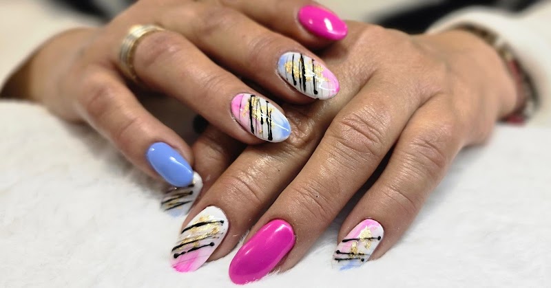 SE.RENE BEAUTY STUDIO by Irene Arizani