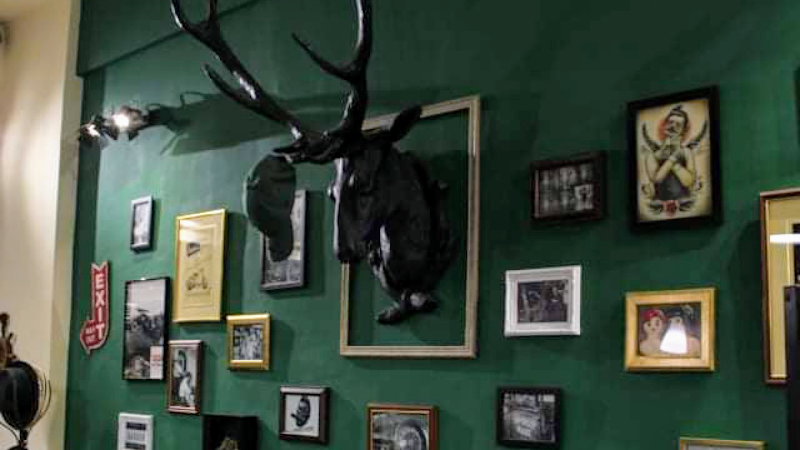 Φαλτσέτα Barber Shop