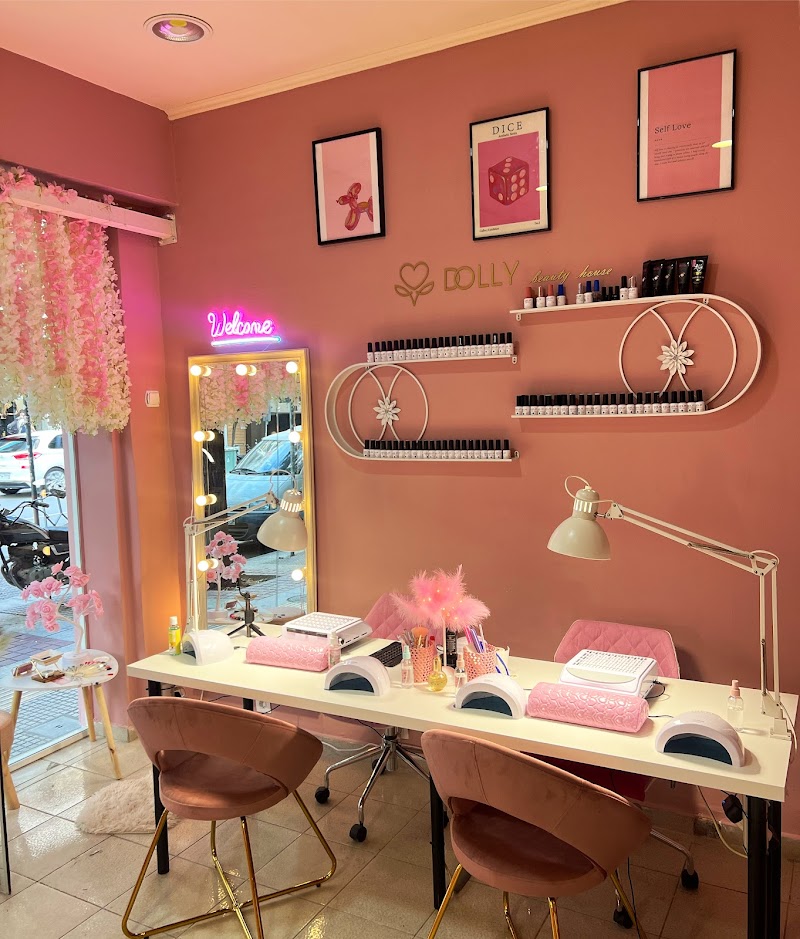 Dolly beauty house