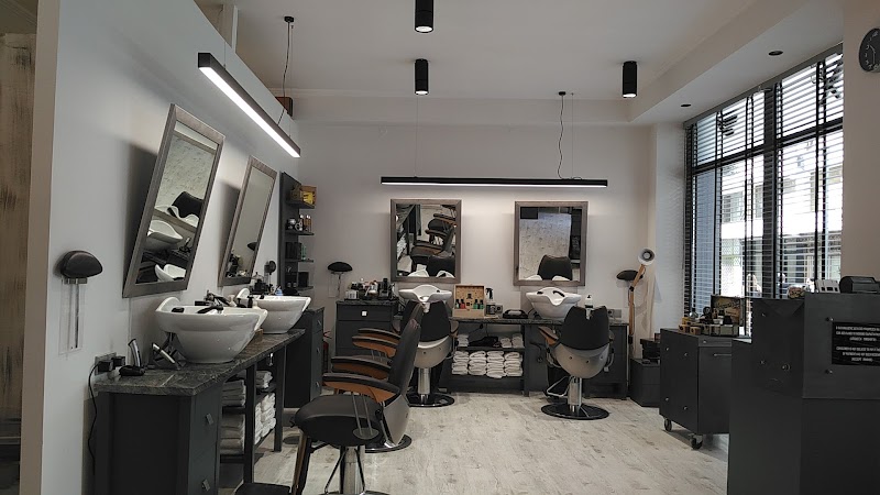 KYRIOS BARBERSHOP