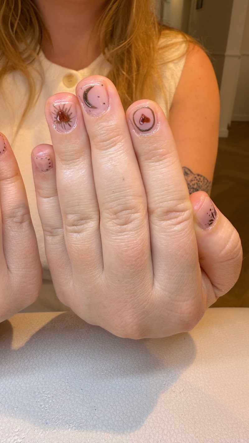 Noel nail studio