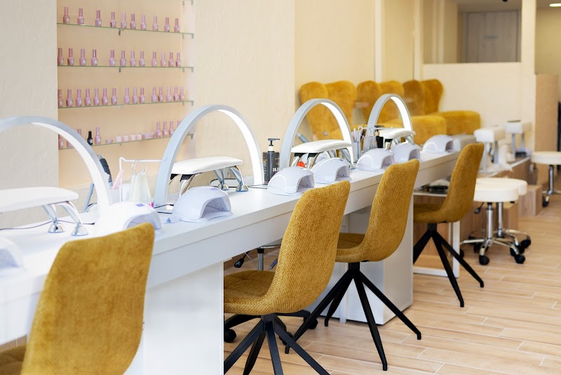 Parcharidou Nailsalon
