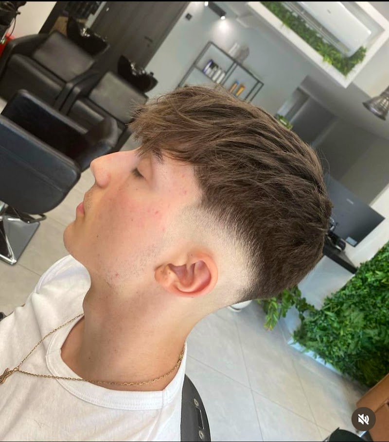 Laidis hair studio(λαΐδης)